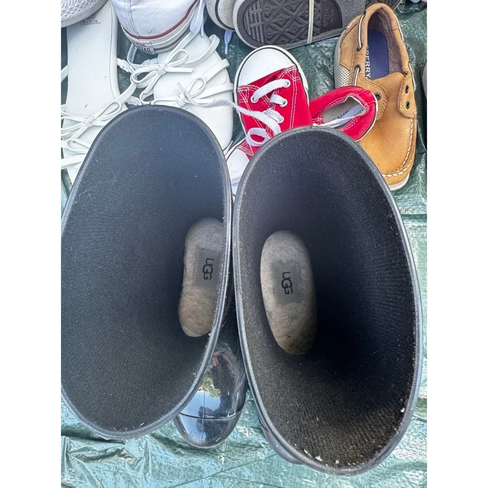 UGG Australia Kids Black Glossy Rubber Rain Boots Size 12-12.5